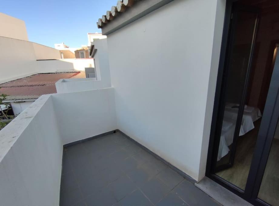Typical House Faro Downtown Private Entrance Villa Buitenkant foto